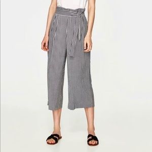 FOREVER 21 Checkered Gaucho Pants